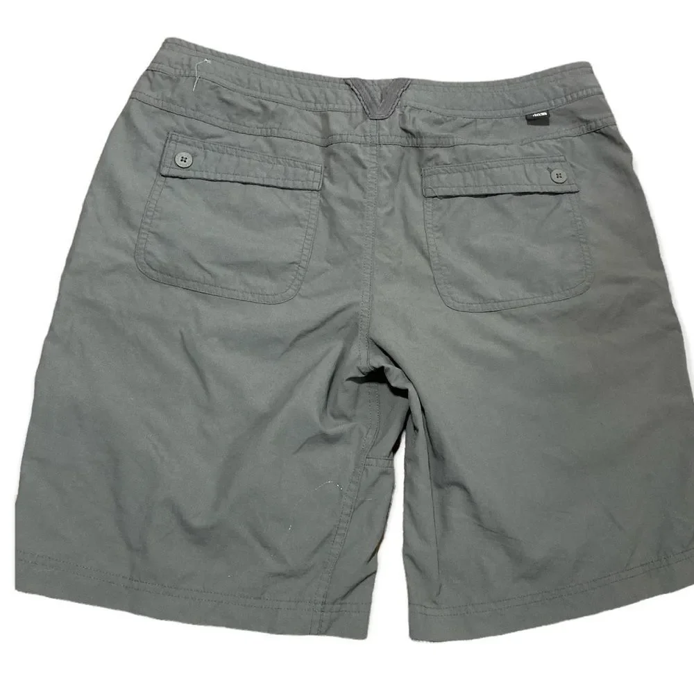 The North-face gray hiking shorts-12_2